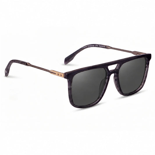 Lentes de sol Fiore 10177 Gris con cristal negro polarizado UV400, vista en tres cuartos para hombre y mujer #color_negro