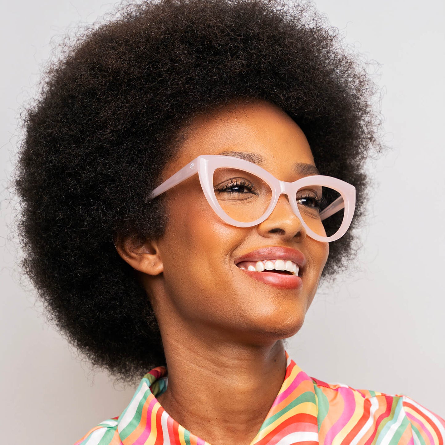 anteojos lentes agatados mujer cara redonda grande receta distribuidor mayorista opticas sustentable multifocales rosado.jpg#color_pink