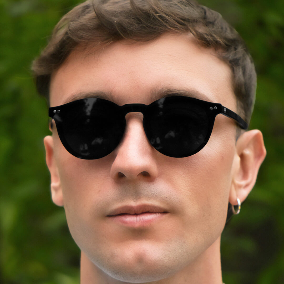 Negro azabache Fran Clip Sol sobrelentes vista de frente unisex #color_negro