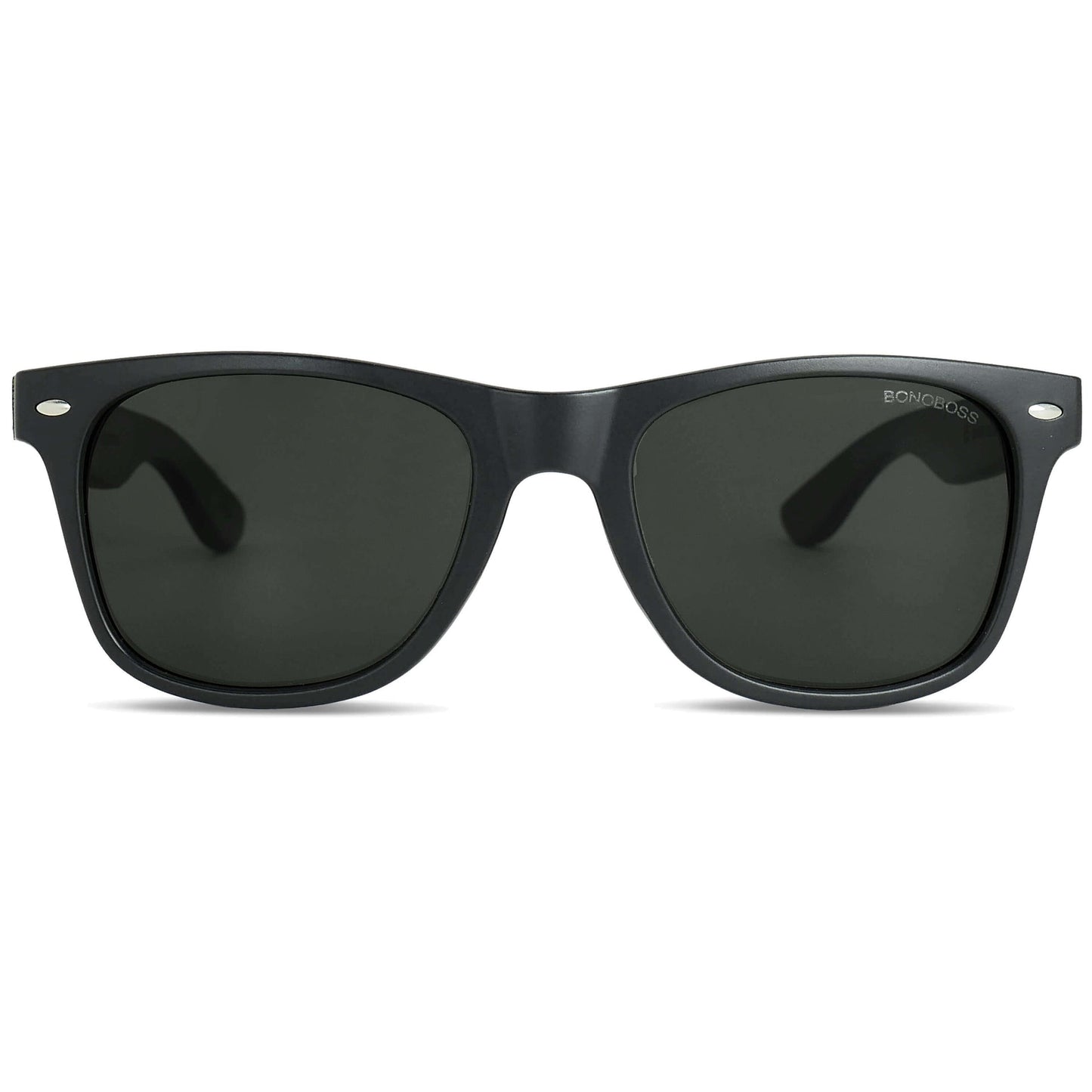 anteojos de sol estilo jack wayfarer de color negro vista frontal con fondo blanco fabricados con plasticos recicladas y lentes polarizadas #color_smoke