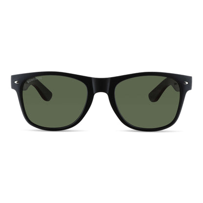 acacia anteojos wayfarer rayban de plastico reciclado bonoboss regalo corporativo con madera natural de color y color de marco negro vista frontal y lentes de color g15 polarizadas #color_g15