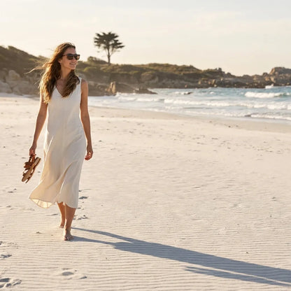 Bonoboss Selknam Clip Sol Brown - modelo playa atardecer caminata golden hour #editorial_lifestyle1 #color_brown