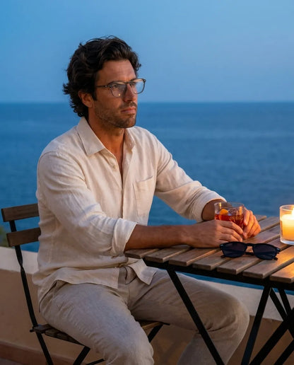 Bonoboss Frutillar Clip Sol Transparente - modelo aperitivo atardecer terraza blue hour #editorial_lifestyle4 #color_transparente