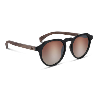 Galápagos lentes de sol madera negro foto angulada mostrando diseño #color_negro