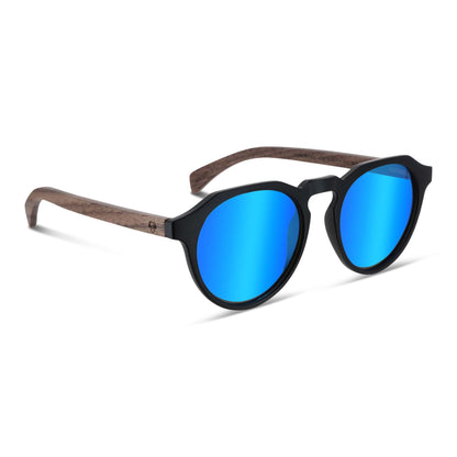 Galápagos lentes de sol UV400 en ángulo tono negro con estilo retro #color_negro