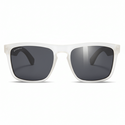 una vista frontal de anteojos gafas de sol rectangulares ecologicas de plastico reciclado especial para regalo corporativo personalizado de color transparente blanco con lentes de color negro en vista frontal #color-marco_milky-white
