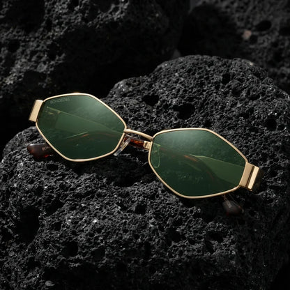 Lentes sol Valkyrie polarizados UV400 sobre roca volcanica textura natural Bonoboss #color_g15