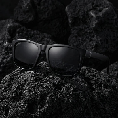 Lentes sol Rapanui RPET polarizados UV400 sobre roca volcanica textura natural Bonoboss #color_dark