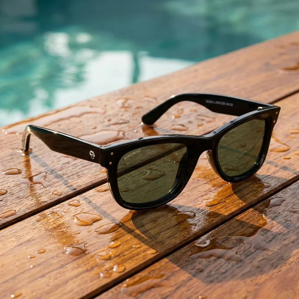 Lentes sol Acacia Reverse polarizados UV400 sobre madera teca con agua fresca Bonoboss #color_g15
