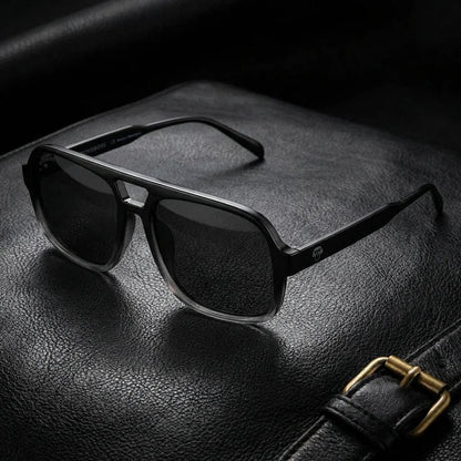 Orson RPET lentes polarizados negro visto de frente hombre y mujer #color_black