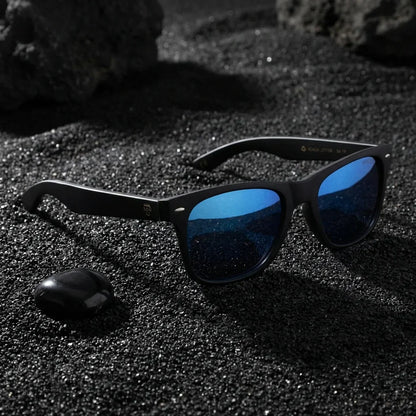 Lentes sol Acacia Dark polarizados UV400 sobre arena negra volcanica Bonoboss #color_sky