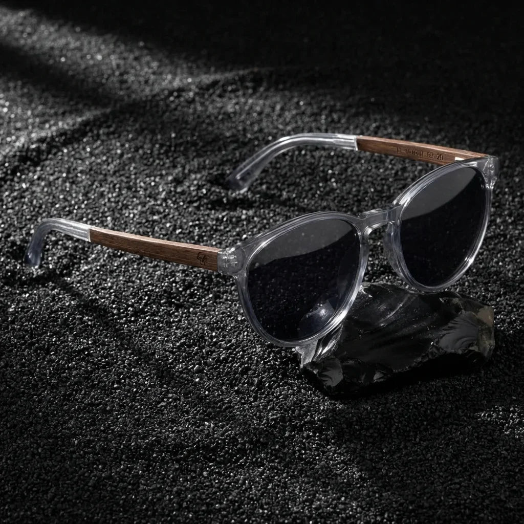 Lentes sol Chiloé 220 polarizados UV400 sobre arena negra volcanica Bonoboss #color_transparente