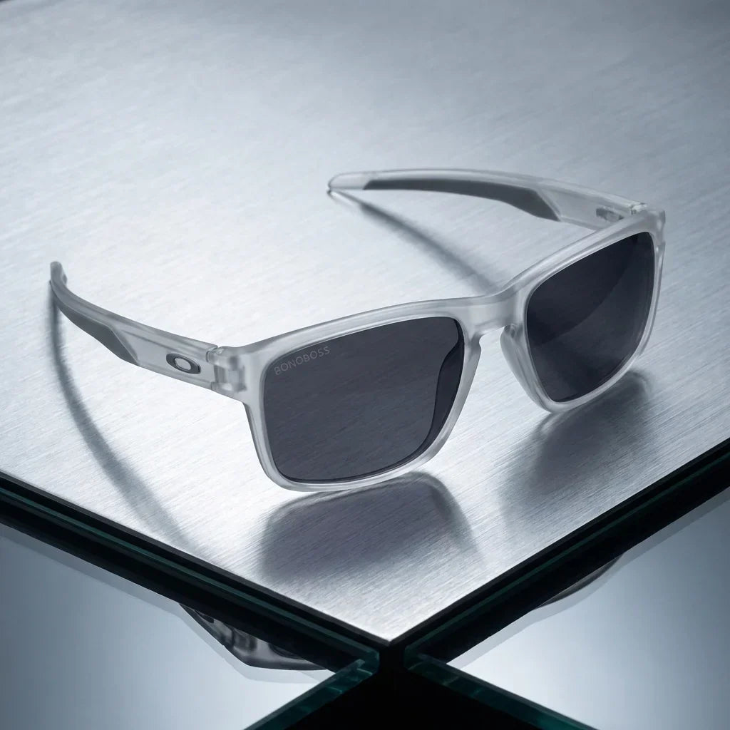 Lautaro RPET lentes de sol hombre en ángulo marco transparente con estilo retro #color_transparente