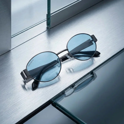 Lentes sol New Lennon polarizados UV400 bio-acetato blue sobre metal cepillado superficie industrial premium Bonoboss #editorial_polarizado #color_blue