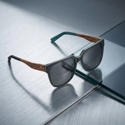 Lentes sol Selkie polarizados UV400 sobre metal cepillado superficie industrial Bonoboss #editorial_grid1 #color_zebrano