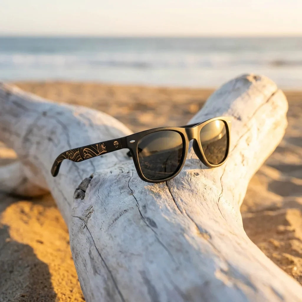 Frontal Acacia Dark Designer's lentes de sol hombre plástico reciclado #color_smoke