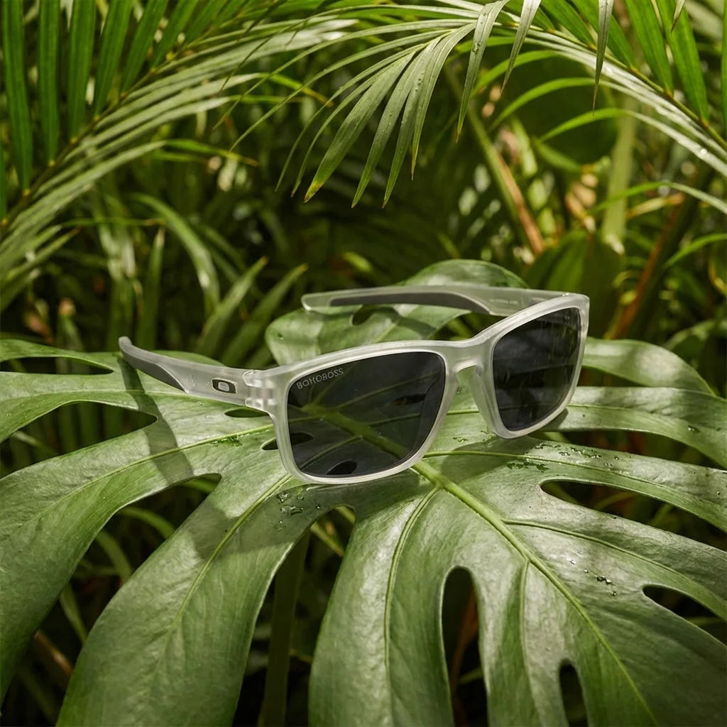 Lautaro RPET lentes polarizados transparente visto de frente hombre y mujer #color_transparente