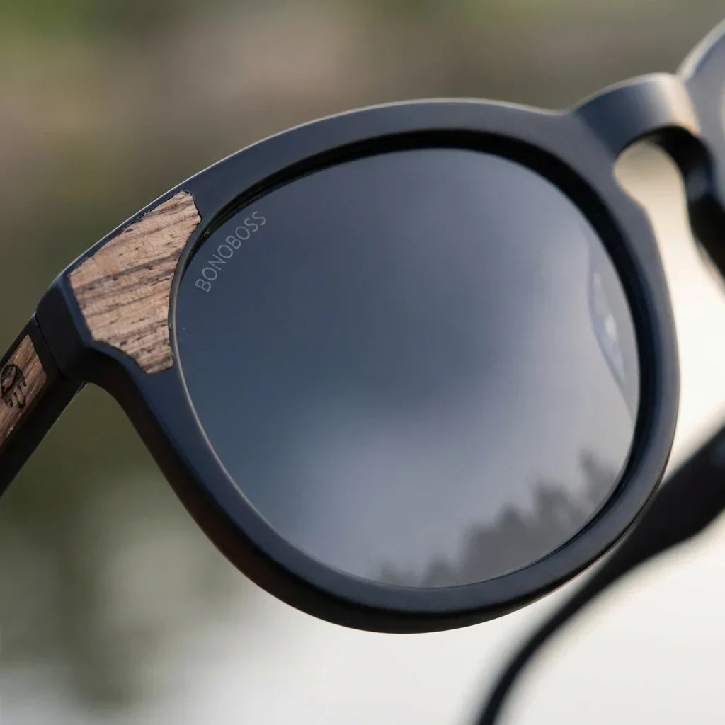 Lentes sol Chiloe 0084 polarizados UV400 bio-acetato negro close-up lente coating espejado detalle optico Bonoboss #editorial_grid1 #color_negro