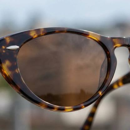Modelo Havana armazón óptico tono carey clásico frontal unisex #color_carey