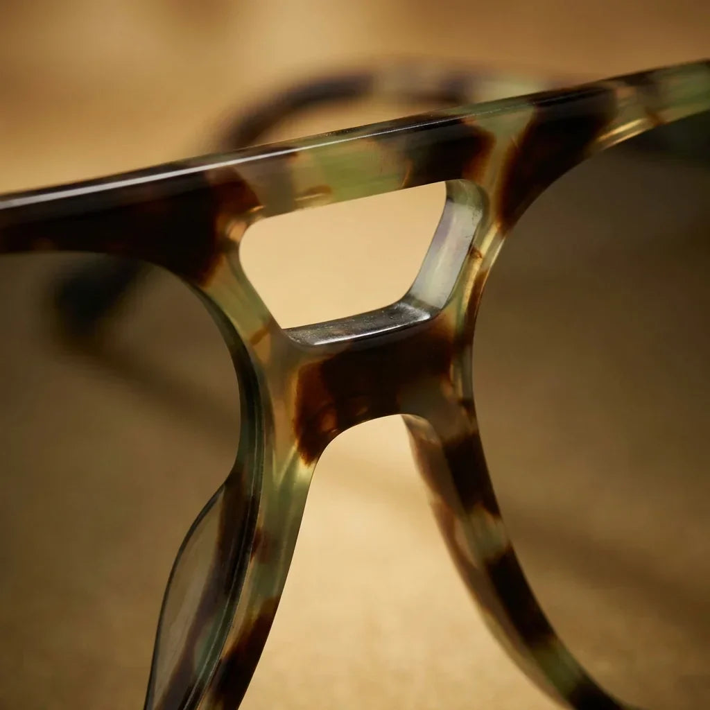Orson E.D lentes polarizados verde visto de frente hombre y mujer #color_verde
