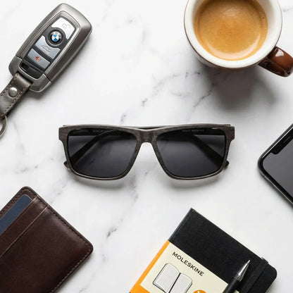 Lentes sol Keule polarizados madera cacao flat lay urban kit accesorios ciudad estilo moderno Bonoboss #editorial_detail1 #color_cacao