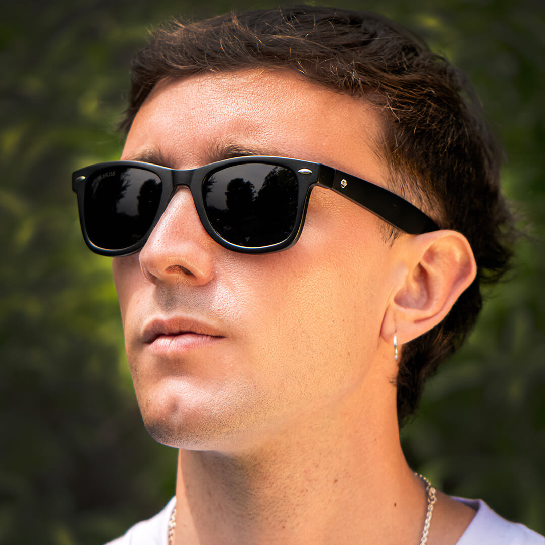 Vista frontal Acacio RPET gafas de sol color negro clásico #color_negro