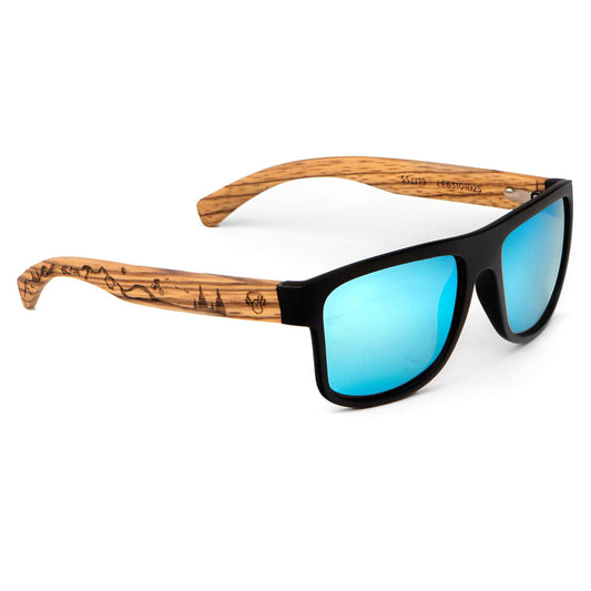 anteojos de sol polarizados de forma rectangular con lentes espejadas azules y diseño en sus varillas de madera de una persona bajando un cerro en bicicleta #color_bici-sky
