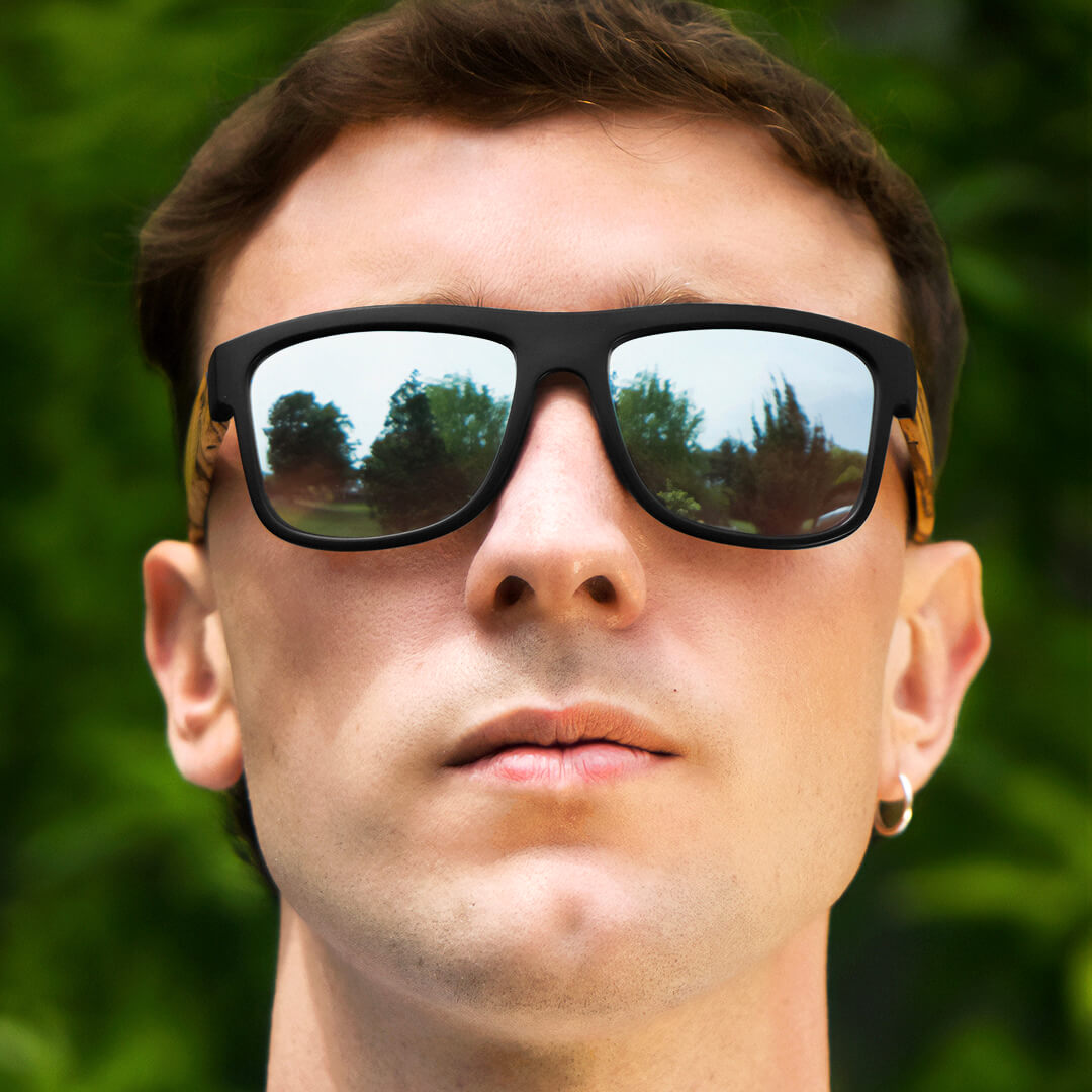 anteojos de sol rectangulares polarizados negros pata de madera  para hombre y mujer con lentes de color sky #color-marco_negro