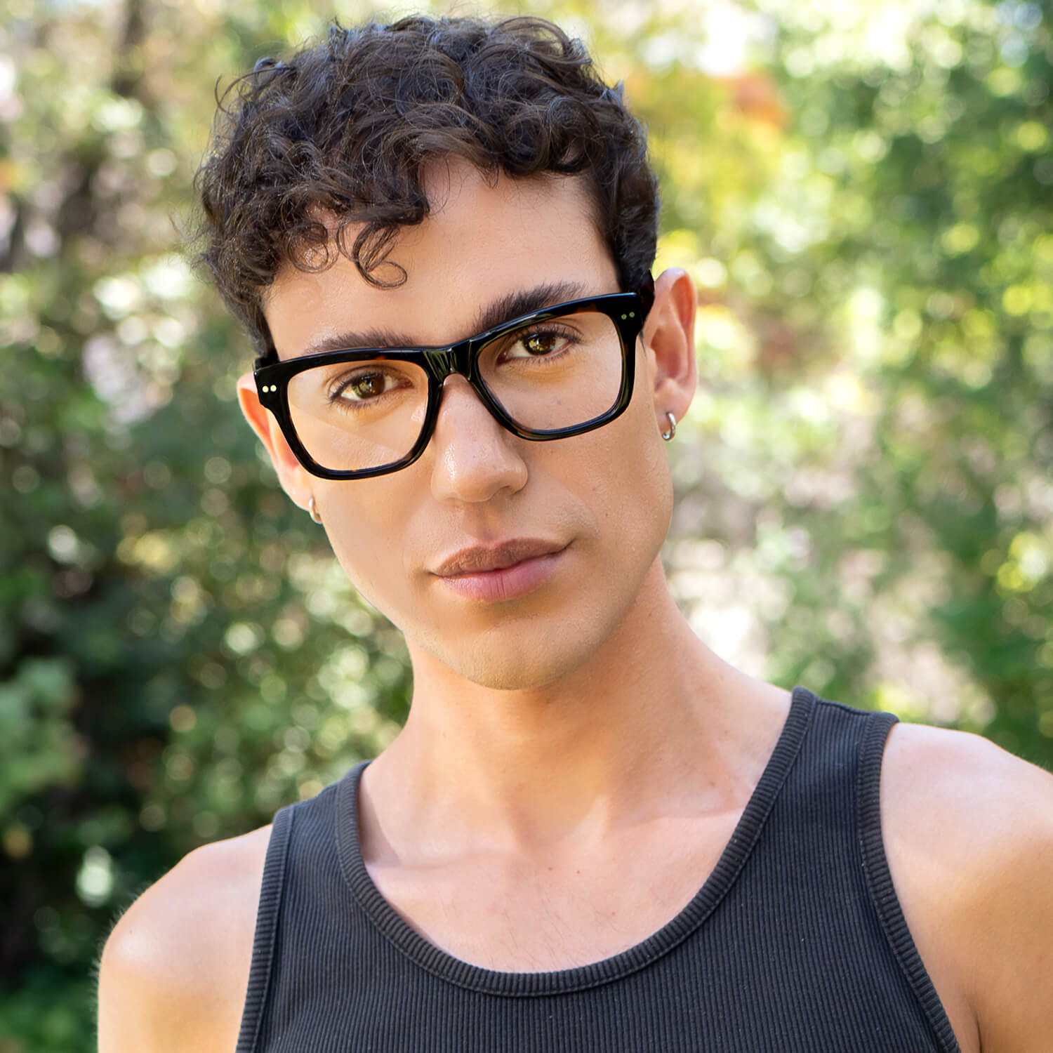 Anteojos o armazones ópticos de moda de color carey y forma cuadrados gruesos para hombre hombre mujer cara redonda opticos multifocales bifocales receta mayorista distribuidor sustentables#color_negro