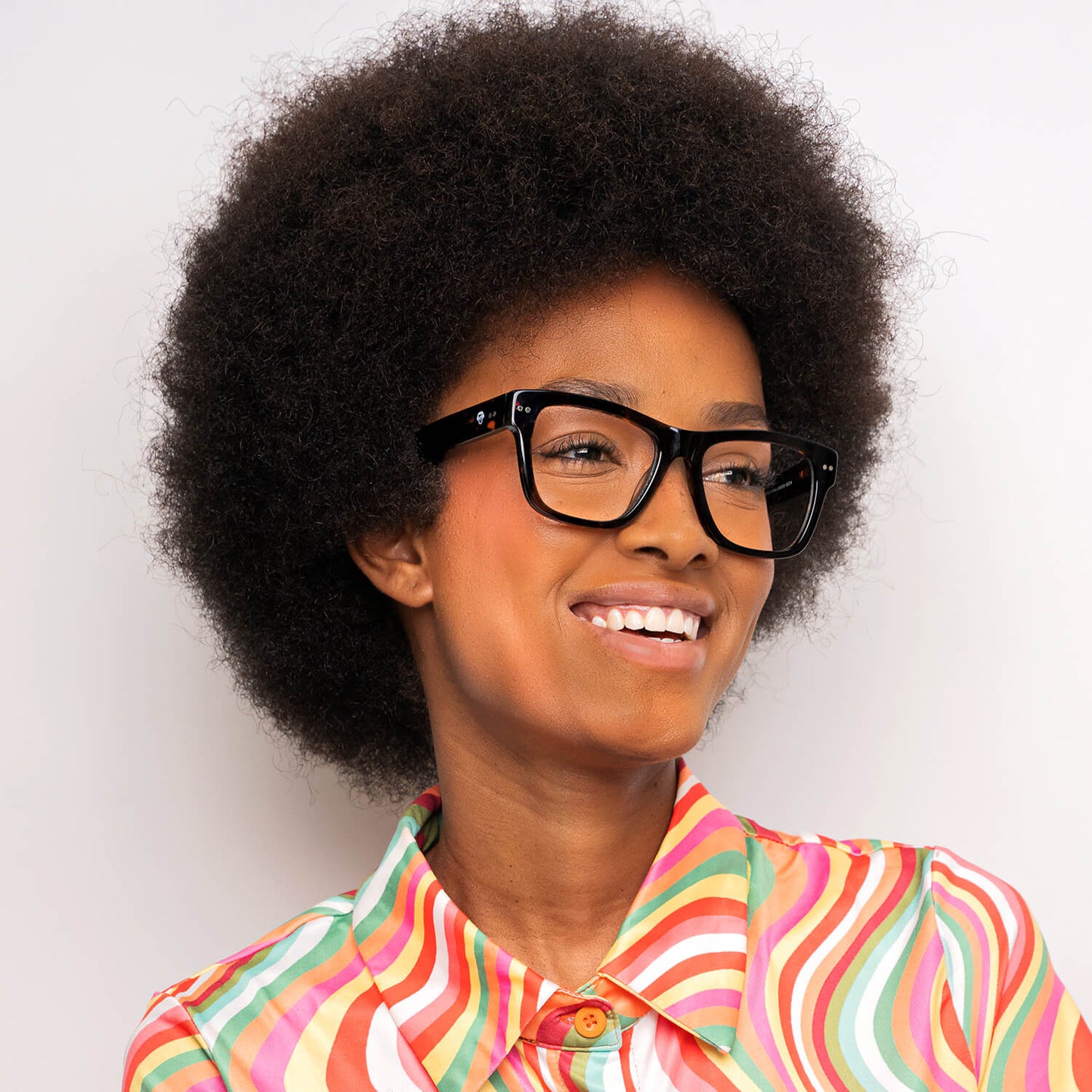 Anteojos o armazones ópticos de moda de color carey y forma cuadrados gruesos para hombre hombre mujer cara redonda opticos multifocales bifocales receta mayorista distribuidor sustentables#color_carey