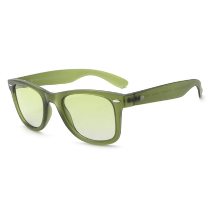Acacia RPET Olive lentes de sol cristal Olive Light vista tres cuartos unisex madera reciclada #color_olive-light