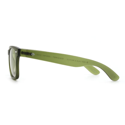Acacia RPET Olive lentes de sol cristal Olive Light vista lateral unisex madera reciclada #color_olive-light