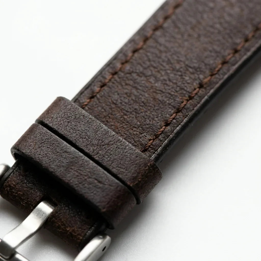 Bonoboss Correa Cuero Premium 22mm Cafe Oscuro - macro detalle costura textura #editorial_wb_macro_stitch #color_cafe-oscuro