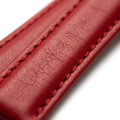 Bonoboss Correa Cuero Premium 22mm Rojo - macro detalle costura textura #editorial_wb_macro_stitch #color_rojo
