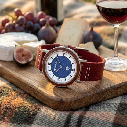 Bonoboss Toki Sándalo Jeans Cuero - reloj still life picnic gourmet queso y vino #editorial_ctx_picnic_gourmet #color_rojo