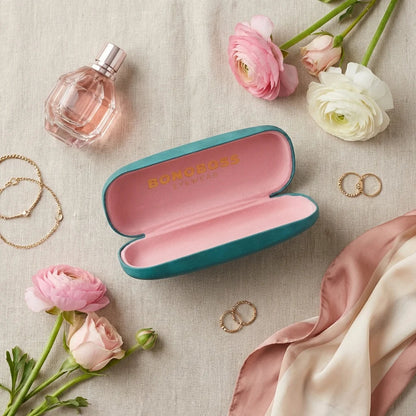 Estuche almeja para lentes calipso flat lay femenino elegante Bonoboss #color_calipso
