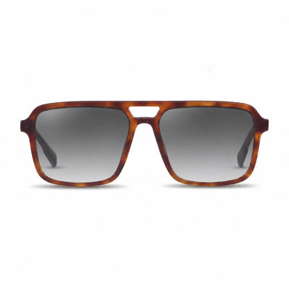Lentes de sol Fiore 1014 Carey con cristal gradiente gris polarizado UV400, vista frontal para hombre y mujer #color_gradiente-gris #foto_frontal