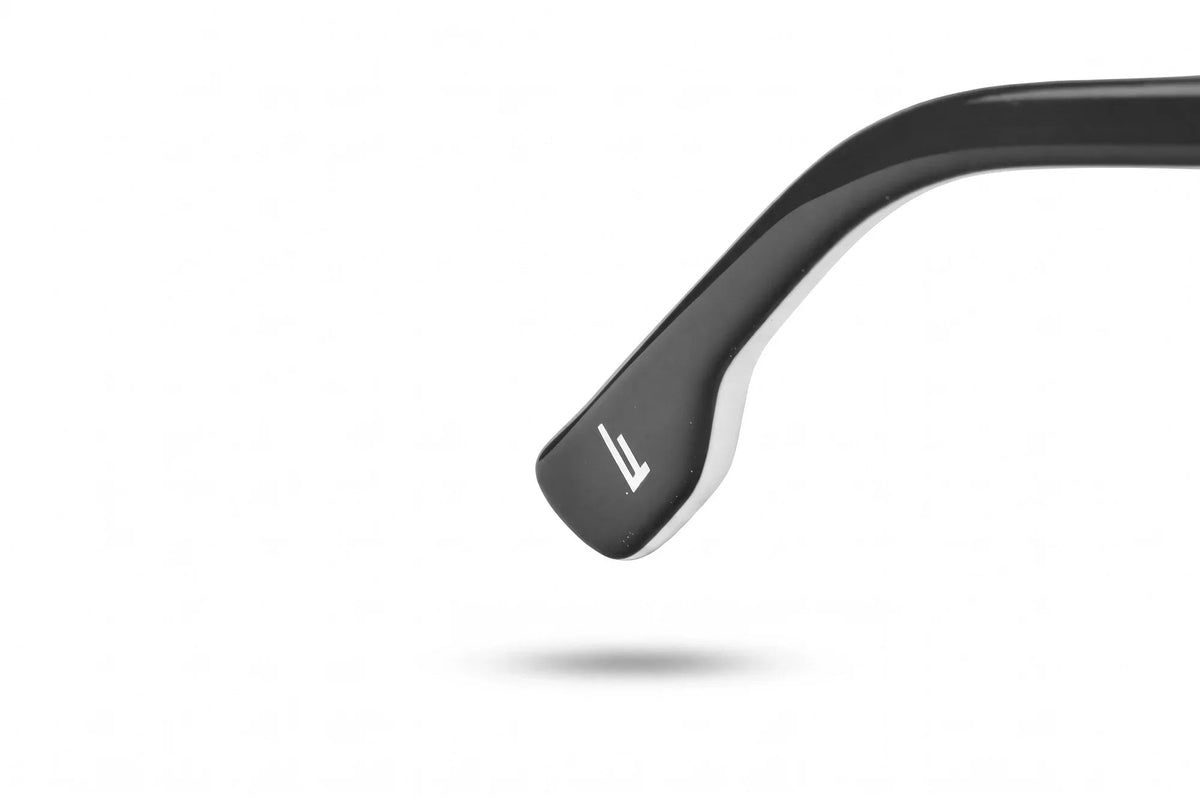 Anteojos de sol Fiore 1038 Blanco con cristal G15: detalle del logo grabado en la patilla #color_g15