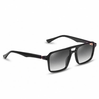 Lentes de sol Fiore 1039 Negro con cristal gradiente gris polarizado UV400, vista en tres cuartos para hombre y mujer #color_gradiente-gris