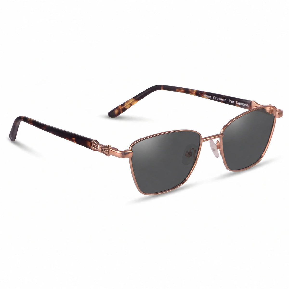 Lentes de sol Fiore 22115 Brown con cristal negro polarizado UV400, vista en tres cuartos para mujer #color_negro