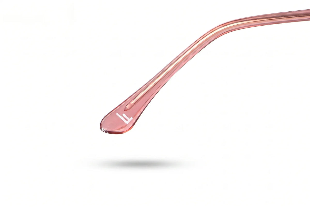 Anteojos de sol Fiore 3839 Rosado con cristal rosado: detalle del logo grabado en la patilla #color_rosado