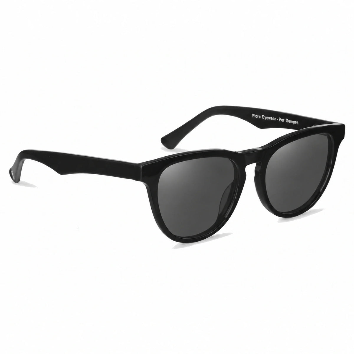 Lentes de sol Fiore 4488 Negro con cristal negro polarizado UV400, vista en tres cuartos para hombre y mujer #color_negro