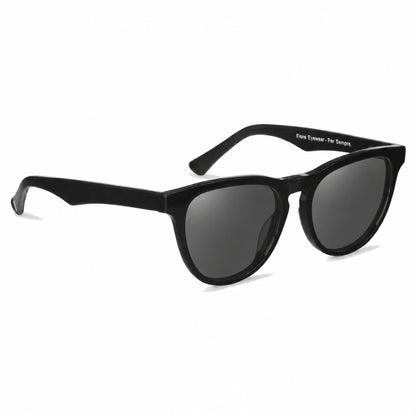 Lentes de sol Fiore 4488 Negro con cristal negro polarizado UV400, vista en tres cuartos para hombre y mujer #color_negro
