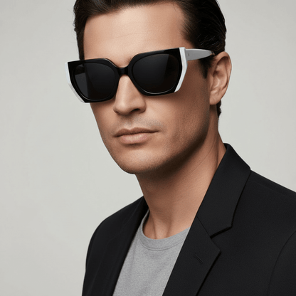 la lateral de un hombre de cara redonda usando gafas anteojos lentes de sol de moda oversized grandes xl de forma rectangular #color_black