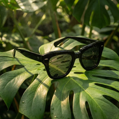 Selkie Vintage lentes de sol negro vista frontal para hombre y mujer #color_negro