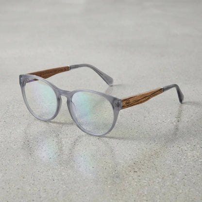Chiloé 110 en marco transparente lentes ópticos hombre de frente diseño ligero #color_transparente