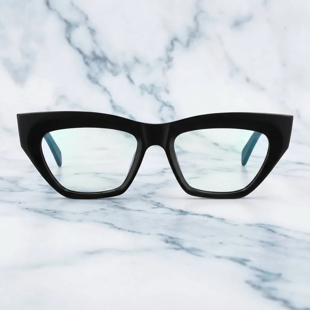 Lentes ópticos Minerva Negro sobre mármol blanco elegante calidad premium receta Bonoboss #editorial_banner_confianza #color_negro