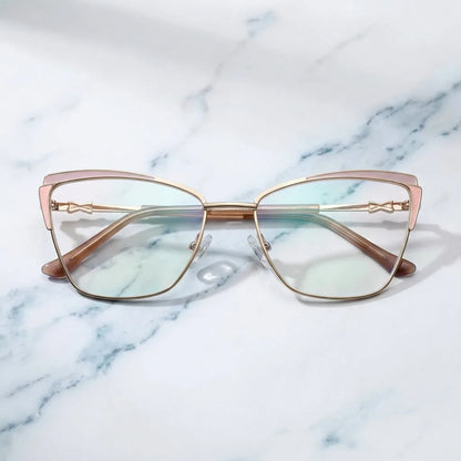 Lentes ópticos Sabrina Rosado sobre mármol blanco elegante armazón premium Bonoboss #editorial_armazon #color_rosado