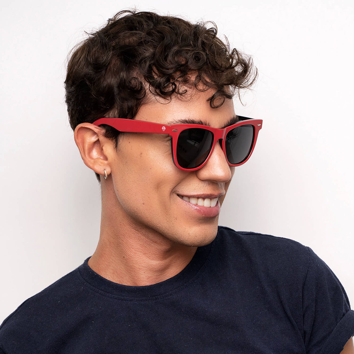 Rojo Valencia lentes de sol mujer vista de frente #color_rojo