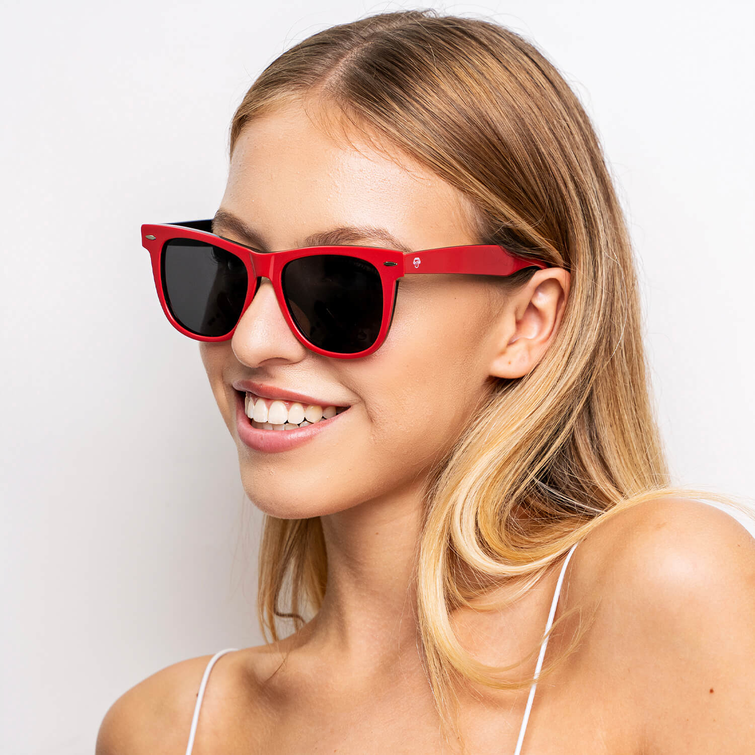 Vista frontal Valencia gafas de sol color tono rojo #color_rojo